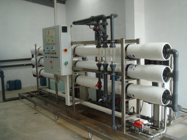 Desalación de agua con tecnología de membranas para riego y agricultura